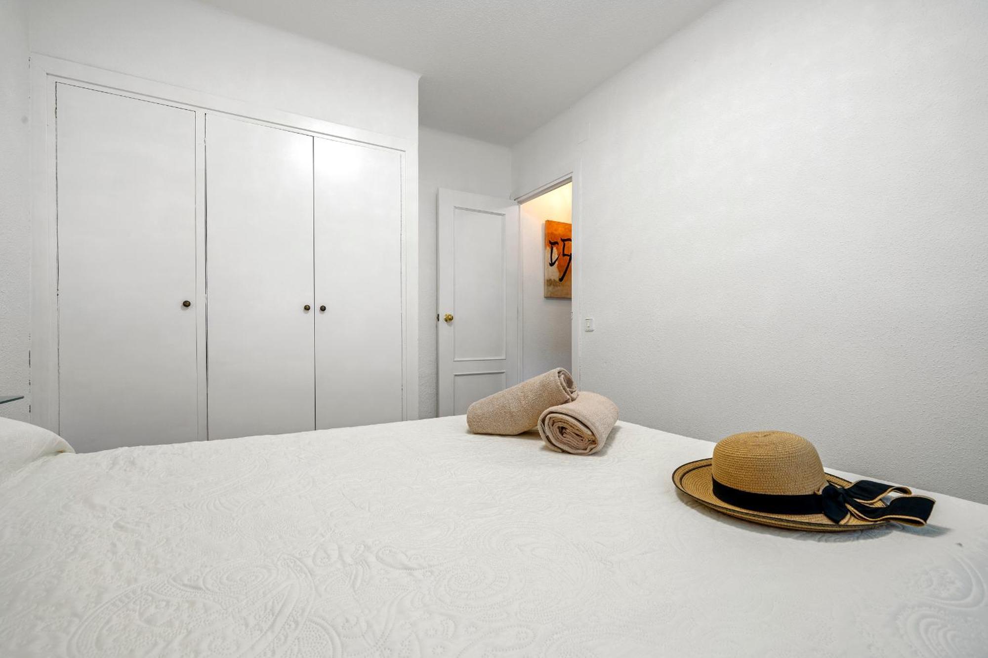 Hauzify I Apartaments Reddis Cambrils Bagian luar foto